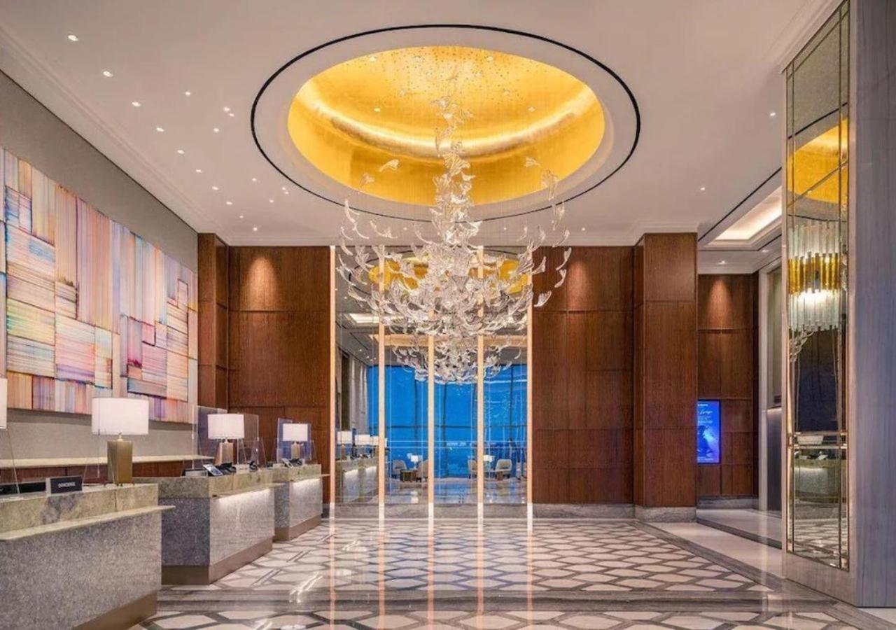 فندق The Westin سورابايا المظهر الخارجي الصورة