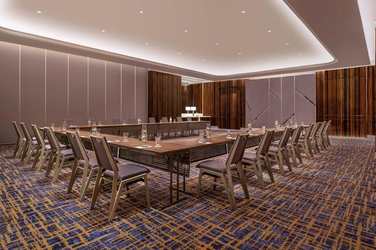 فندق The Westin سورابايا المظهر الخارجي الصورة
