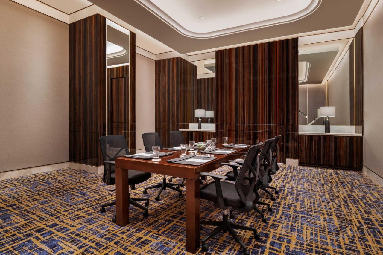 فندق The Westin سورابايا المظهر الخارجي الصورة