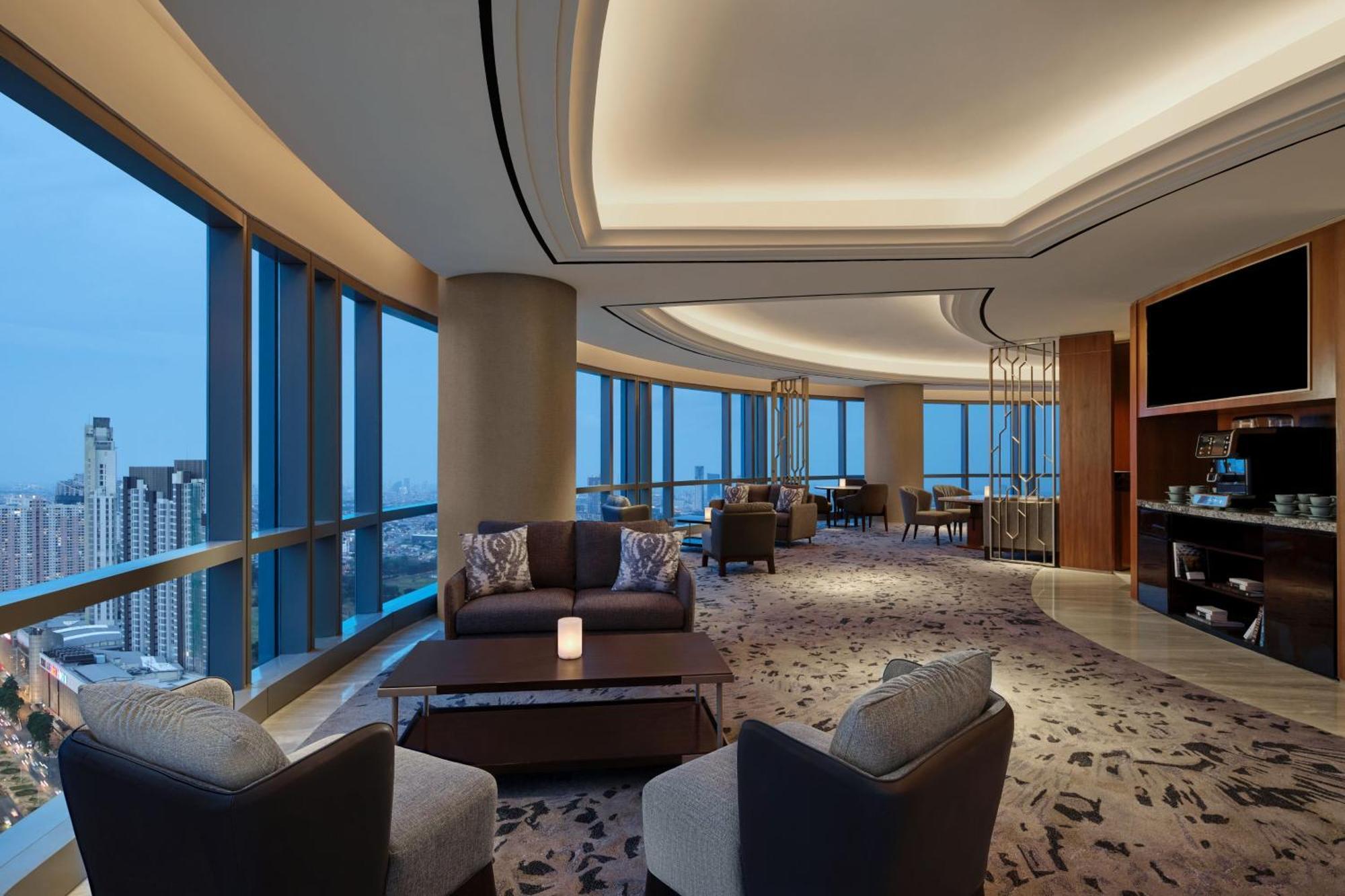 فندق The Westin سورابايا المظهر الخارجي الصورة